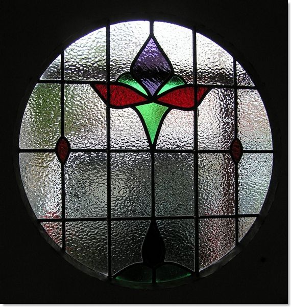 Round, circular and oval stained glass windows